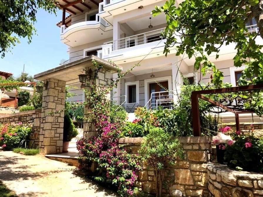 Spyridoula'S Guest House Himare Exterior foto