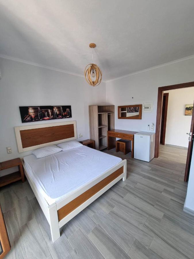 Spyridoula'S Guest House Himare Exterior foto